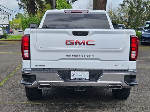 Used 2022 GMC Sierra 1500 SLE w/ Preferred Package AWD/4WD image 4