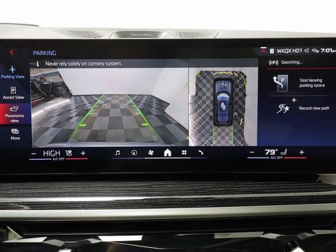 Certified 2025 BMW X7 M60i image 12