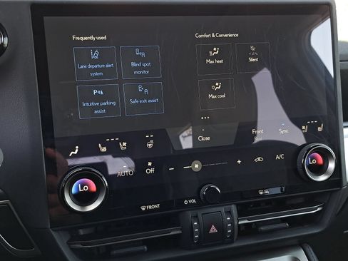 Used 2025 Lexus GX 550 w/ Cold Area Package AWD/4WD image 23