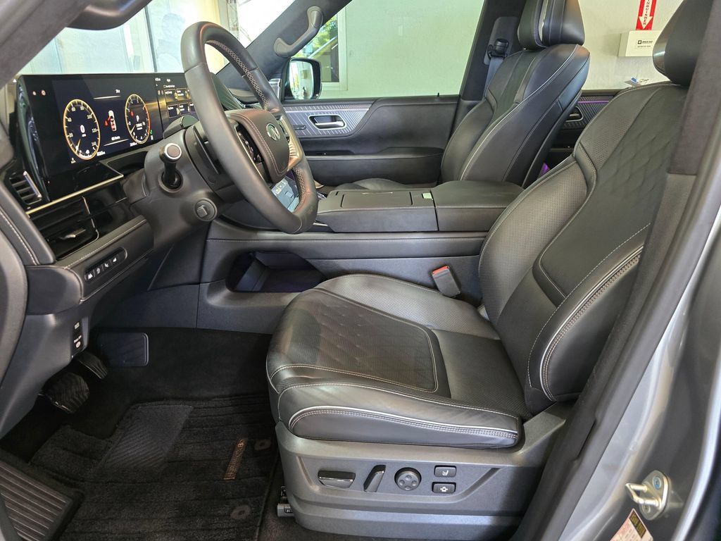 Certified 2025 INFINITI QX80 Autograph w/ Autograph Exterior Package AWD/4WD image 23