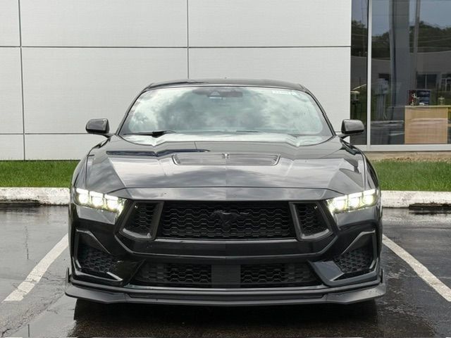 Used 2024 Ford Mustang GT RWD image 3