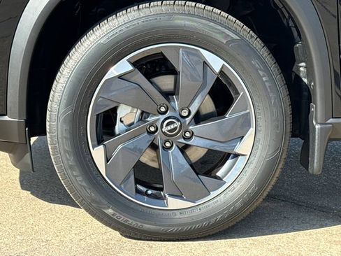 New 2026 Nissan Rogue SV image 5