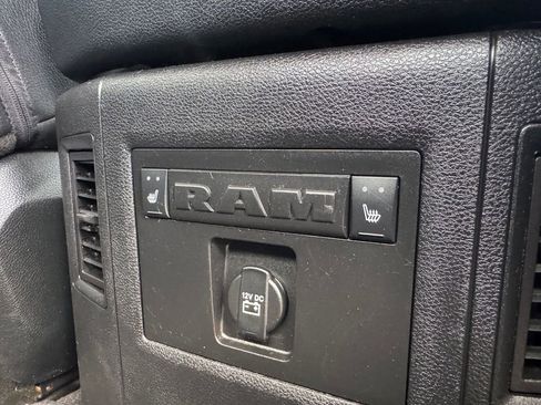 Used 2018 RAM 2500 Laramie w/ Off Road Package image 25