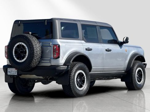 Used 2023 Ford Bronco Badlands AWD/4WD image 4