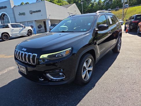 Used 2021 Jeep Cherokee Limited w/ Elite Package AWD/4WD image 8