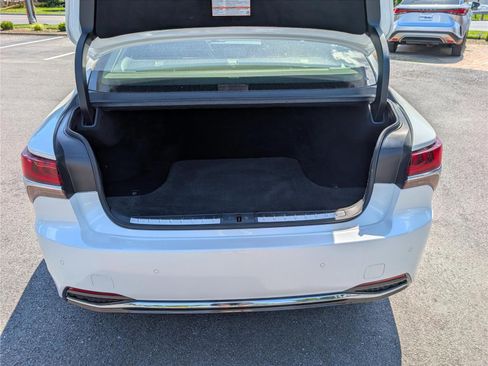 Used 2020 Lexus LS 500h AWD w/ Luxury Package image 13