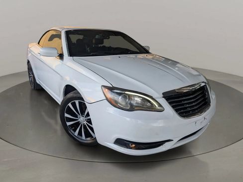Used 2012 Chrysler 200 S FWD image 1
