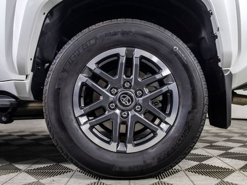 Used 2026 Toyota 4Runner Limited AWD/4WD image 44