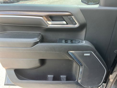 Used 2023 Chevrolet Silverado 1500 LT Trail Boss w/ Convenience Package II AWD/4WD image 24