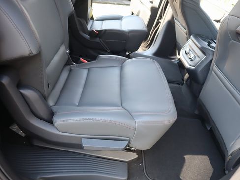 New 2025 Ford Expedition Max Active image 15