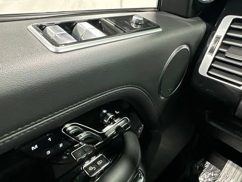 Used 2019 Land Rover Range Rover Supercharged AWD/4WD image 16