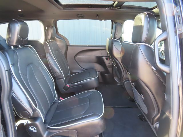 Used 2026 Chrysler Pacifica Limited w/ S Appearance Package AWD/4WD image 31