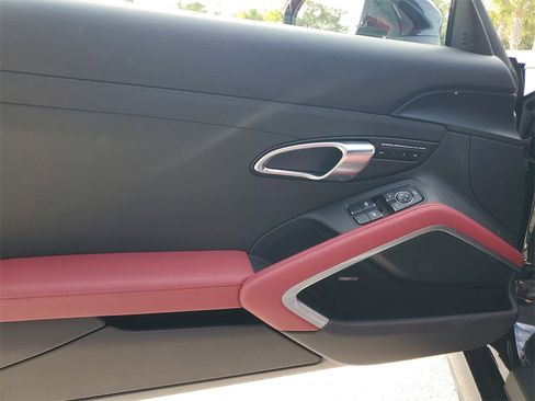 Used 2024 Porsche 718 Cayman image 19