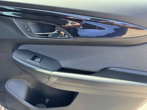 New 2026 Chevrolet TrailBlazer LT w/ Midnight Edition FWD image 9