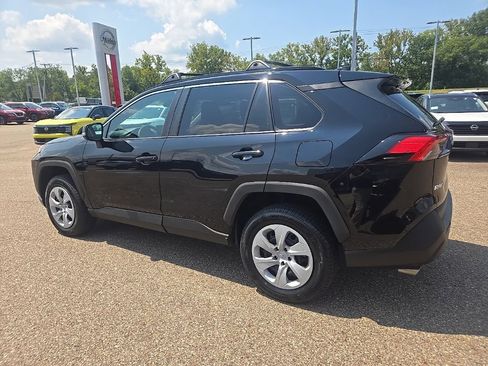 Used 2020 Toyota RAV4 LE w/ All Weather Liner Package AWD/4WD image 6