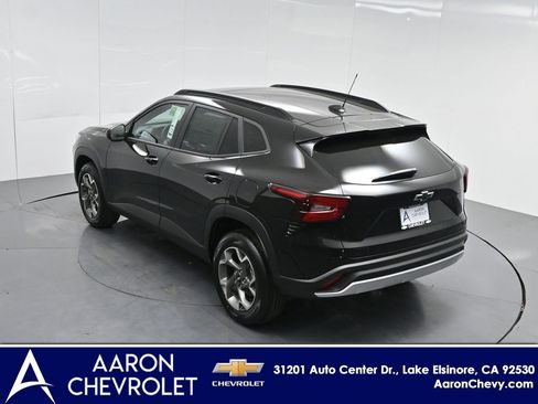 New 2026 Chevrolet Trax LT w/ Sunroof Package image 58