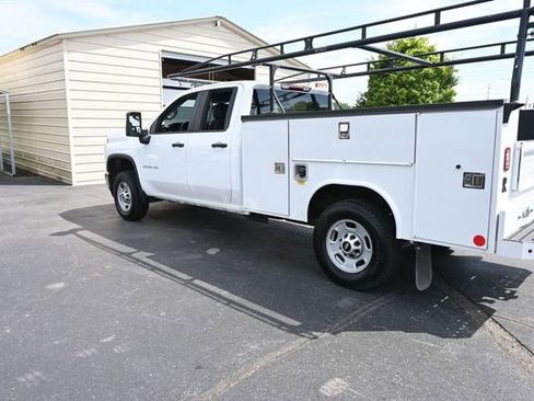 Used 2022 Chevrolet Silverado 2500 W/T w/ WT Convenience Package AWD/4WD image 3