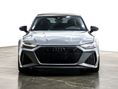 Used 2024 Audi RS 7 Performance w/ Black Optic Package image 3