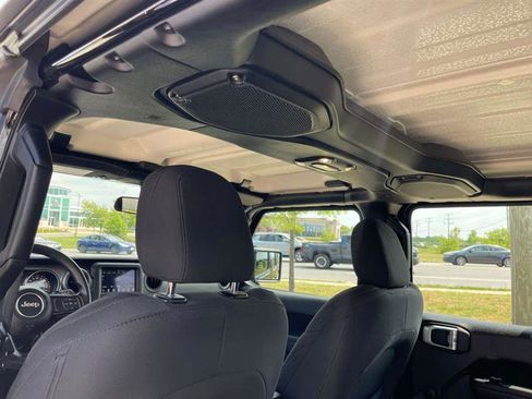 Used 2023 Jeep Wrangler Sport AWD/4WD image 40