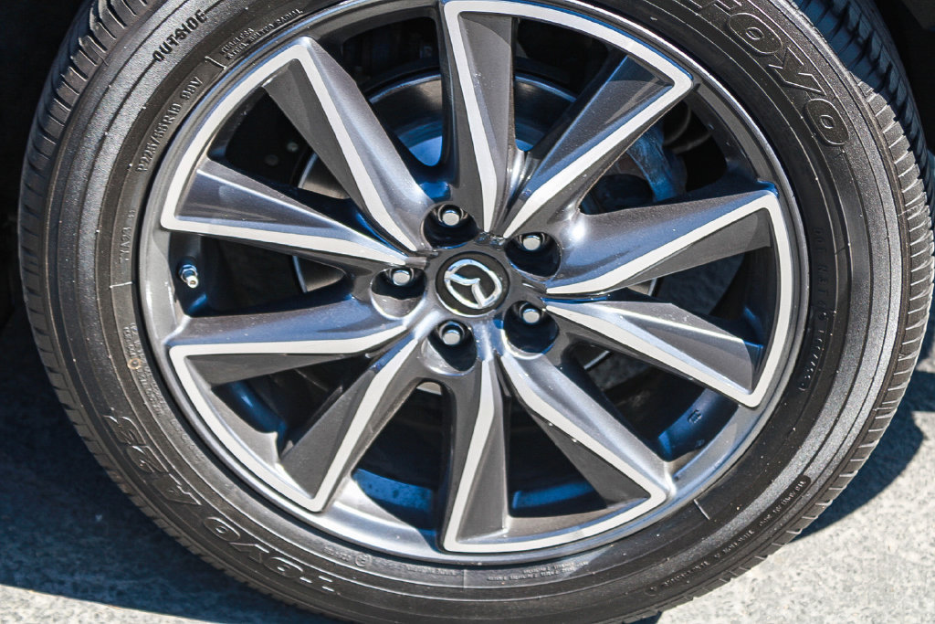 Used 2018 MAZDA CX-5 Touring w/ Preferred Equipment Package FWD image 11