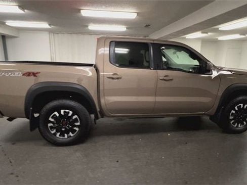 Used 2024 Nissan Frontier PRO-4X w/ Off-Road Protection Package image 9