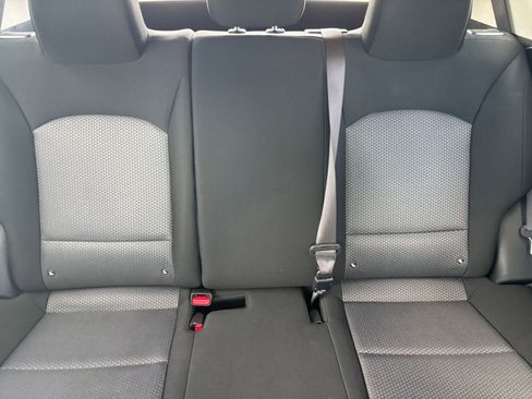 Used 2025 Kia Soul LX w/ LX Technology Package FWD image 37