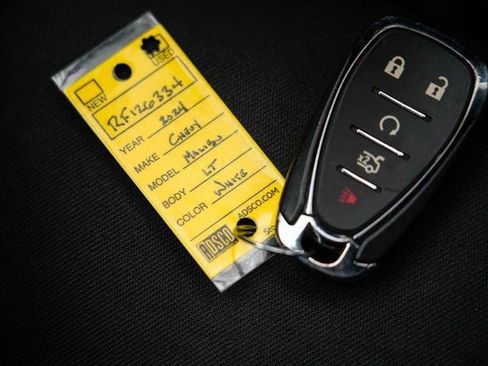 Used 2024 Chevrolet Malibu LT image 34