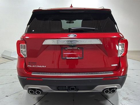 Used 2020 Ford Explorer Platinum w/ Premium Technology Package image 4