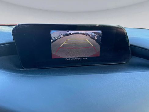 Used 2019 MAZDA MAZDA3 Sedan image 23