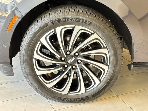 Certified 2025 Lincoln Navigator Black Label image 28