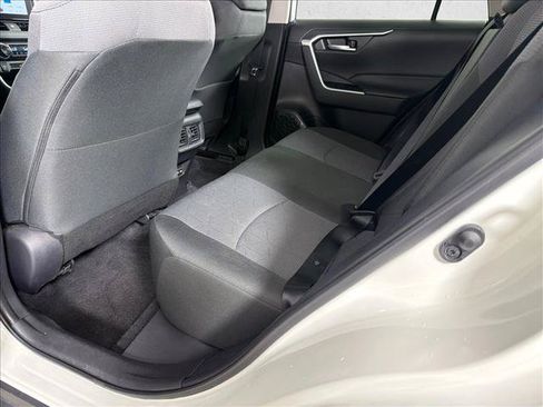 Used 2025 Toyota RAV4 XLE FWD image 20