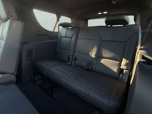 Used 2021 Chevrolet Suburban RST w/ Rear Media and Nav Package image 19