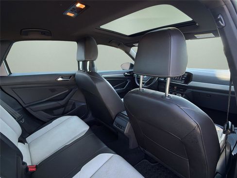 Used 2020 Volkswagen Jetta R-Line w/ R-Line Cold Weather Package image 22