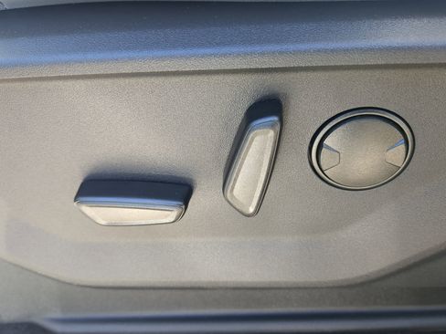 New 2025 Ford Expedition Active image 54