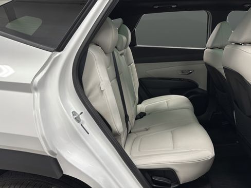 Used 2025 Hyundai Tucson Limited AWD/4WD image 26