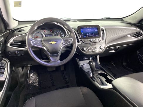 Used 2020 Chevrolet Malibu LS image 18