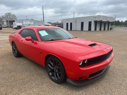Used 2023 Dodge Challenger R/T w/ Blacktop Package image 7
