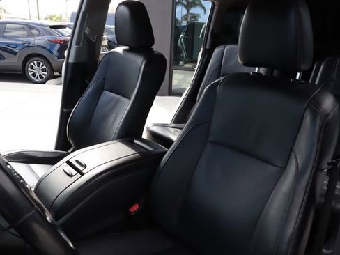 Used 2017 Toyota Highlander XLE image 10