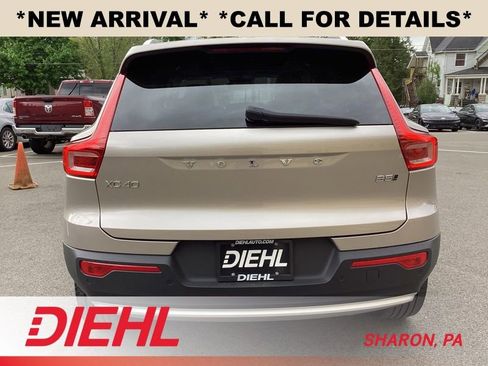 Used 2024 Volvo XC40 B5 Plus w/ Climate Package AWD/4WD image 7
