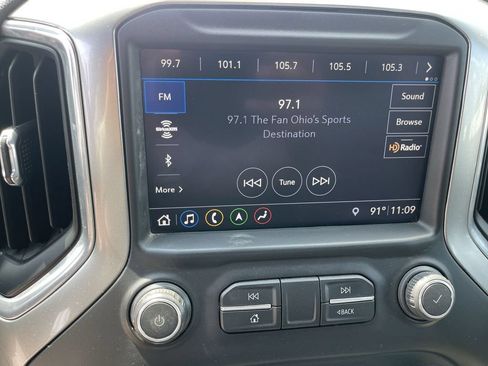 Used 2019 Chevrolet Silverado 1500 LTZ w/ LTZ Convenience Package AWD/4WD image 16