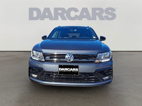 Used 2021 Volkswagen Tiguan SE R-Line image 2