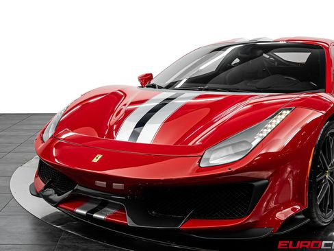 Used 2019 Ferrari 488 Pista Coupe RWD image 13