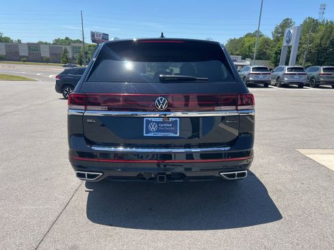 Certified 2025 Volkswagen Atlas SEL Premium R-Line AWD/4WD image 8
