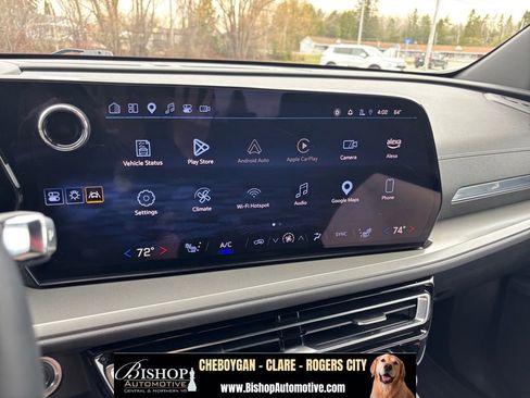 Used 2024 Chevrolet Traverse LT w/ Midnight/Sport Edition FWD image 36