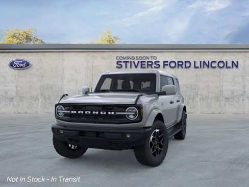 New 2026 Ford Bronco Outer Banks AWD/4WD image 3