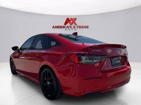 Used 2022 Honda Civic Sport image 3