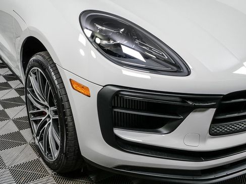 New 2026 Porsche Macan S image 39