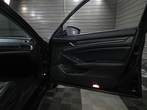 Used 2018 Honda Accord EX-L image 34