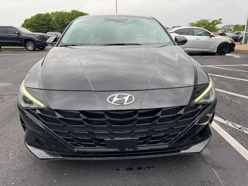 Used 2023 Hyundai Elantra SEL w/ Convenience Package FWD image 9