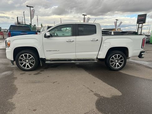 Used 2022 GMC Canyon Denali image 7
